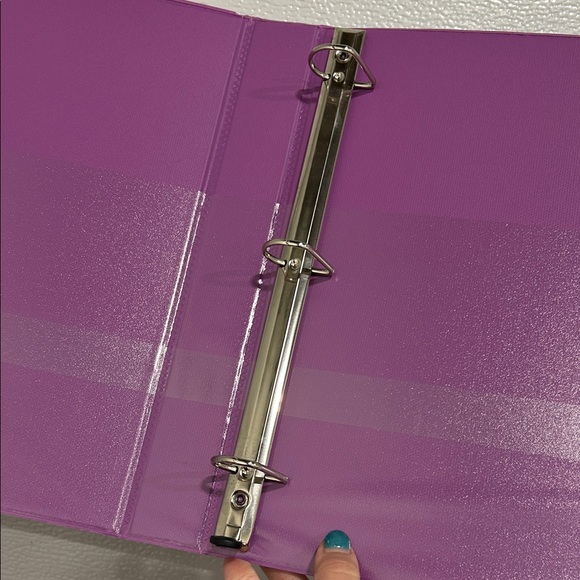 NWT Avery Heavy Duty Binder - Picture 9 of 13